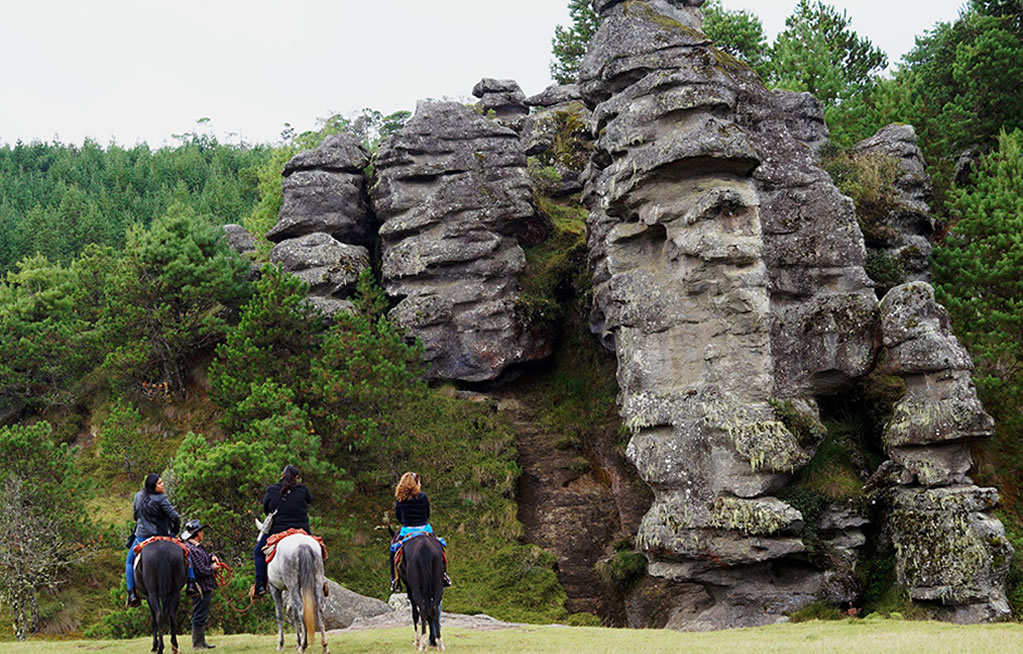 Valle de Piedras Encimadas